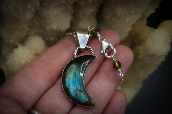 Labradorite Luna Talisman