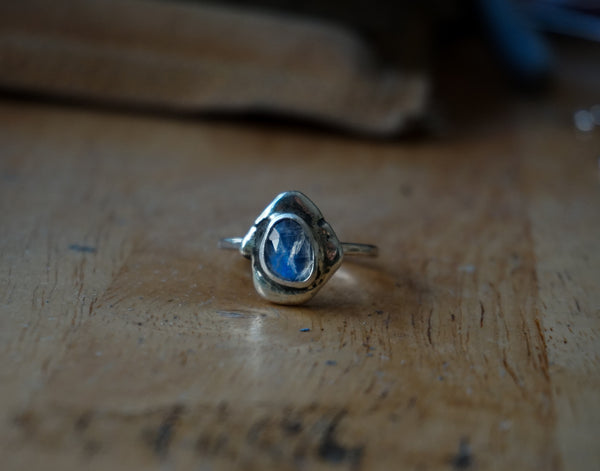 Pebble Stone Stacker Moonstone Size 10