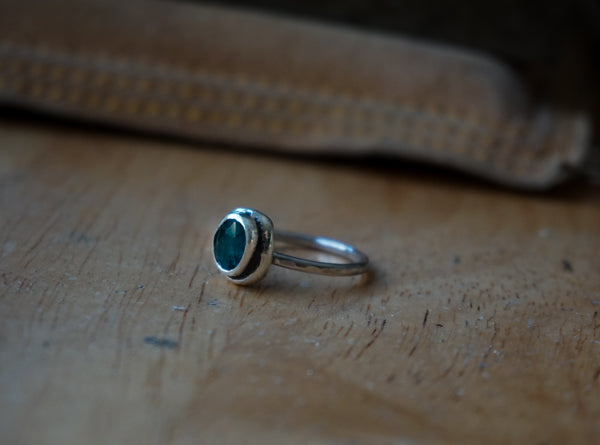 Pebble Stone Stacker Kyanite Size 6.25