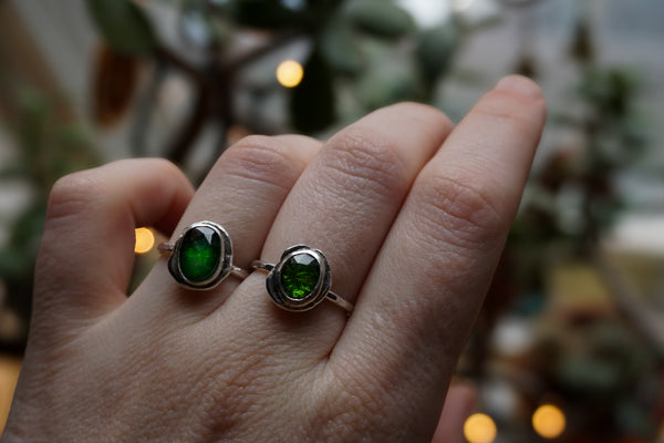 Pebble Stone Stacker Chrome Diopside Size 6.5