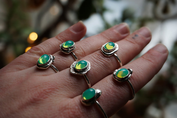 Uranium Glass Pebble Stone Stacker Ring