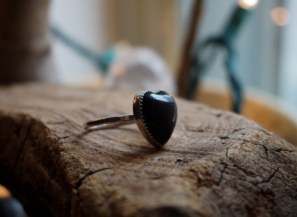 Onyx Heart Ring|Size 8.5