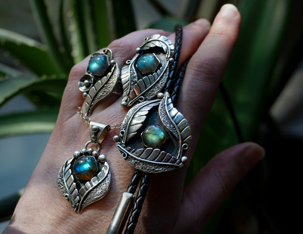 Feather Nest Labradorite Ring|Size 7