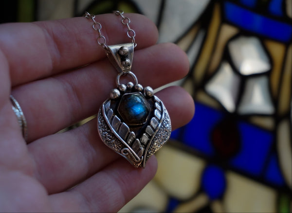 Feather Nest Labradorite Necklace