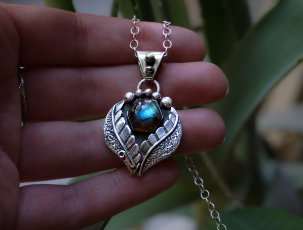 Feather Nest Labradorite Necklace