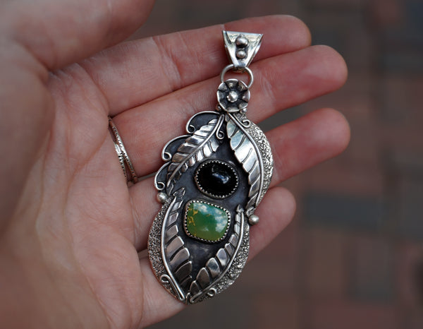 Make Magic Pendant