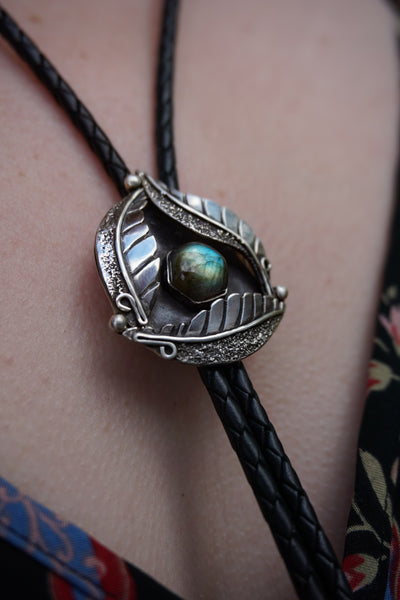 Feather Nest Labradorite Bolo Tie