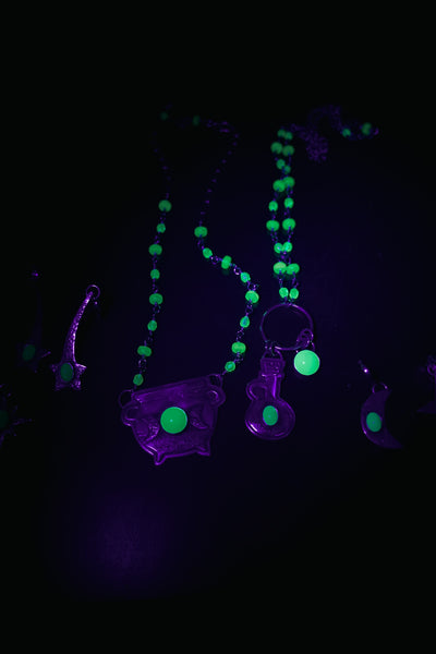 Uranium Glass Cauldron Kitchen Witchin' Necklace